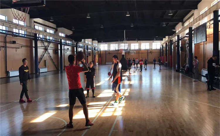 濟(jì)南專業(yè)實(shí)木運(yùn)動地板**品牌