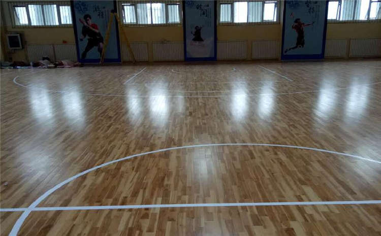 松木木地板籃球館每平米價格