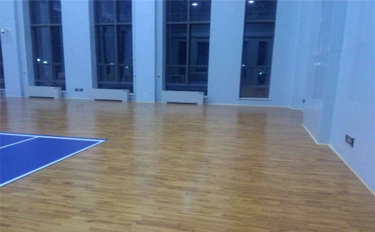 學校排球館木地板廠家哪家好？