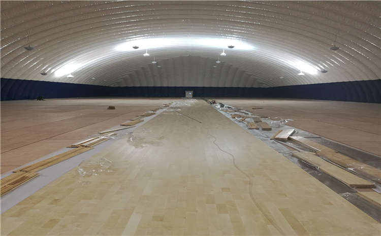 24厚風(fēng)雨操場地板施工技術(shù)方案
