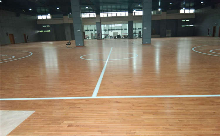 俄勒岡松籃球場木地板多少錢一平米？