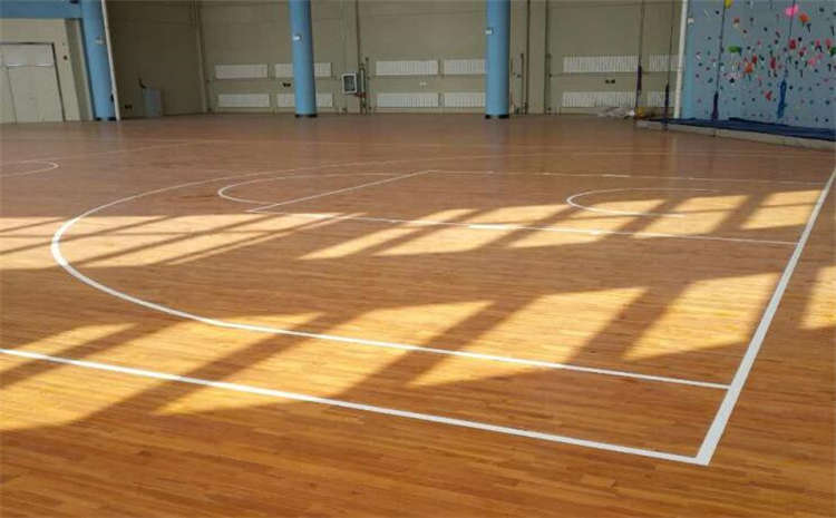 柞木運動籃球地板怎么保養？