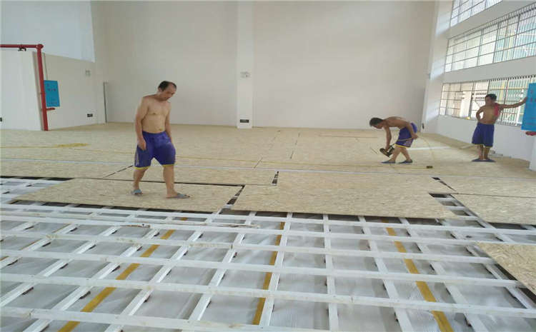 橡膠木NBA籃球場木地板主輔龍骨結構