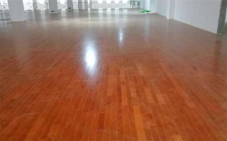 22厚乒乓球館木地板造價是的多少？