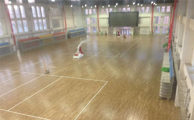 20厚籃球場木地板怎么翻新？