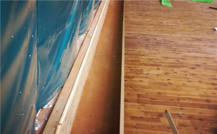 籃球場(chǎng)木地板常見問題有哪些