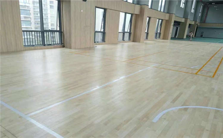 20厚排球館木地板哪個品牌好？