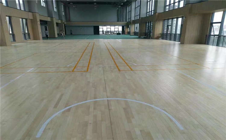 松木怎么保養(yǎng)？運動木地板