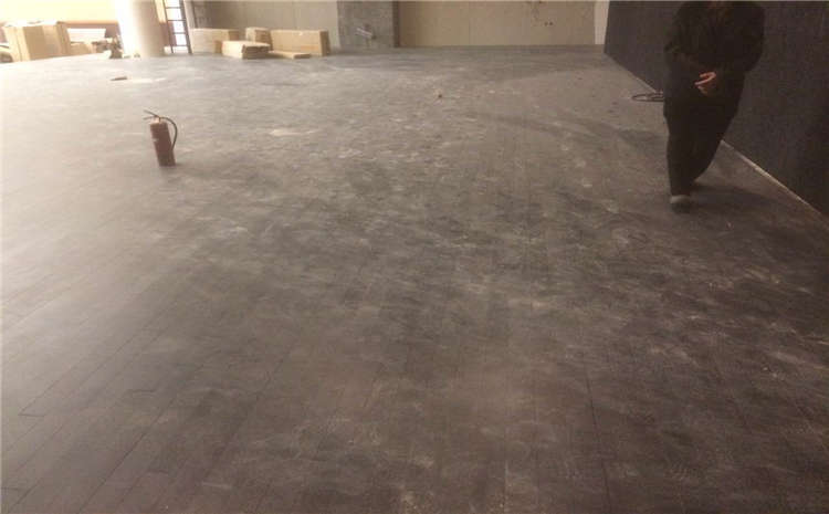 實(shí)木運(yùn)動(dòng)地板怎么做好日常保養(yǎng)